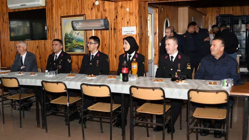RamazanB_6-1024x577 PROTOKOL İLE HALK, PARKTA BAYRAMLAŞTI...