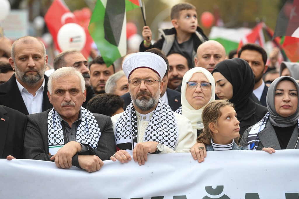 Diyanet_Yuruyus_5-1024x683 Sakarya Halkından Yürüyüş ve Kermeslerle, Filistin'e Destek...