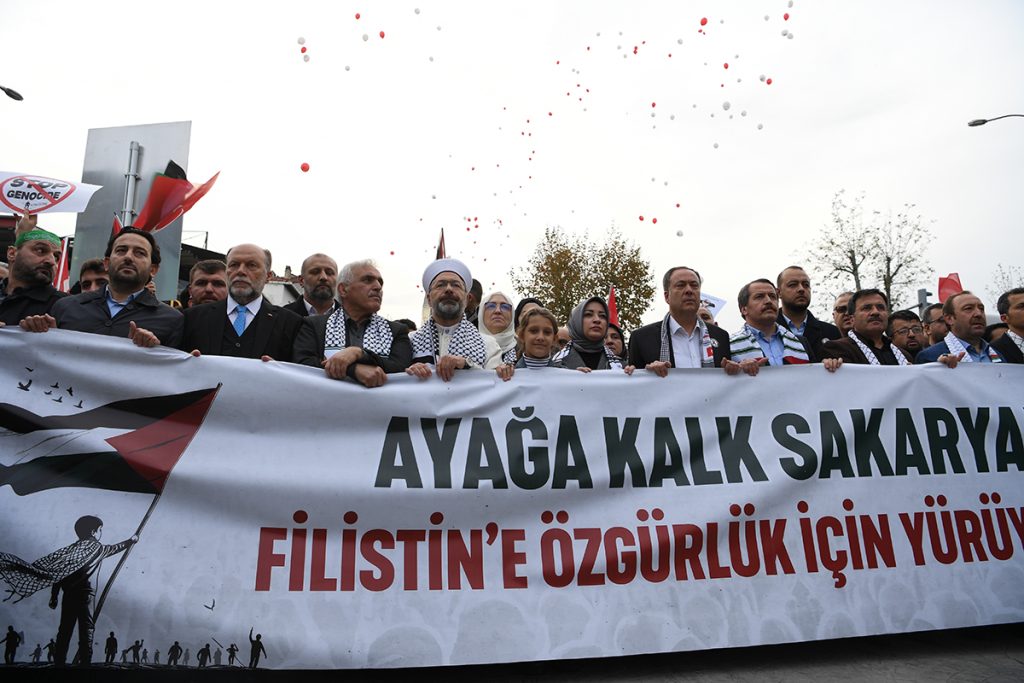 Diyanet_Yuruyus_6-1024x683 Sakarya Halkından Yürüyüş ve Kermeslerle, Filistin'e Destek...